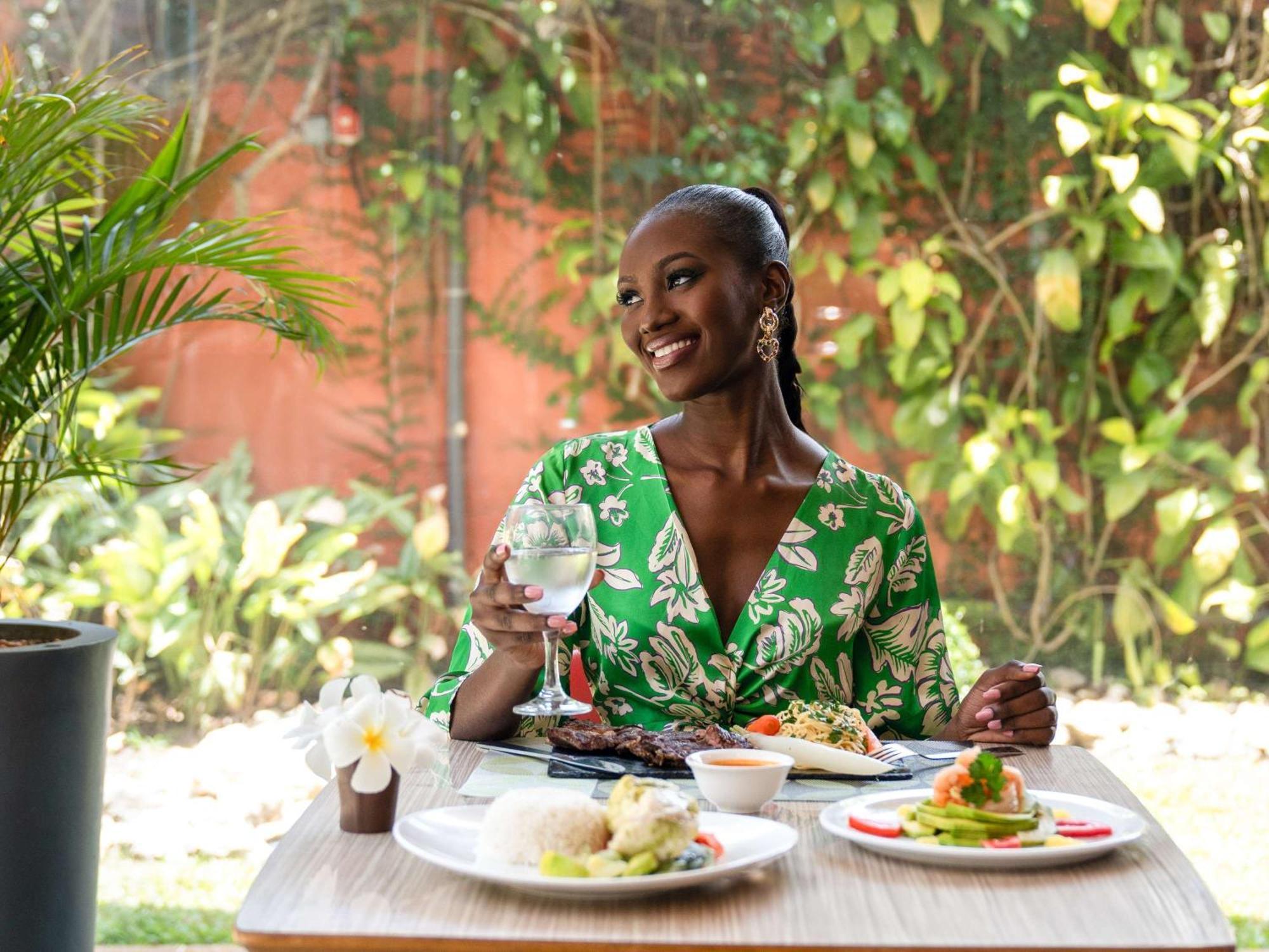 Ibis Styles Abidjan Marcory Hotel Exterior foto