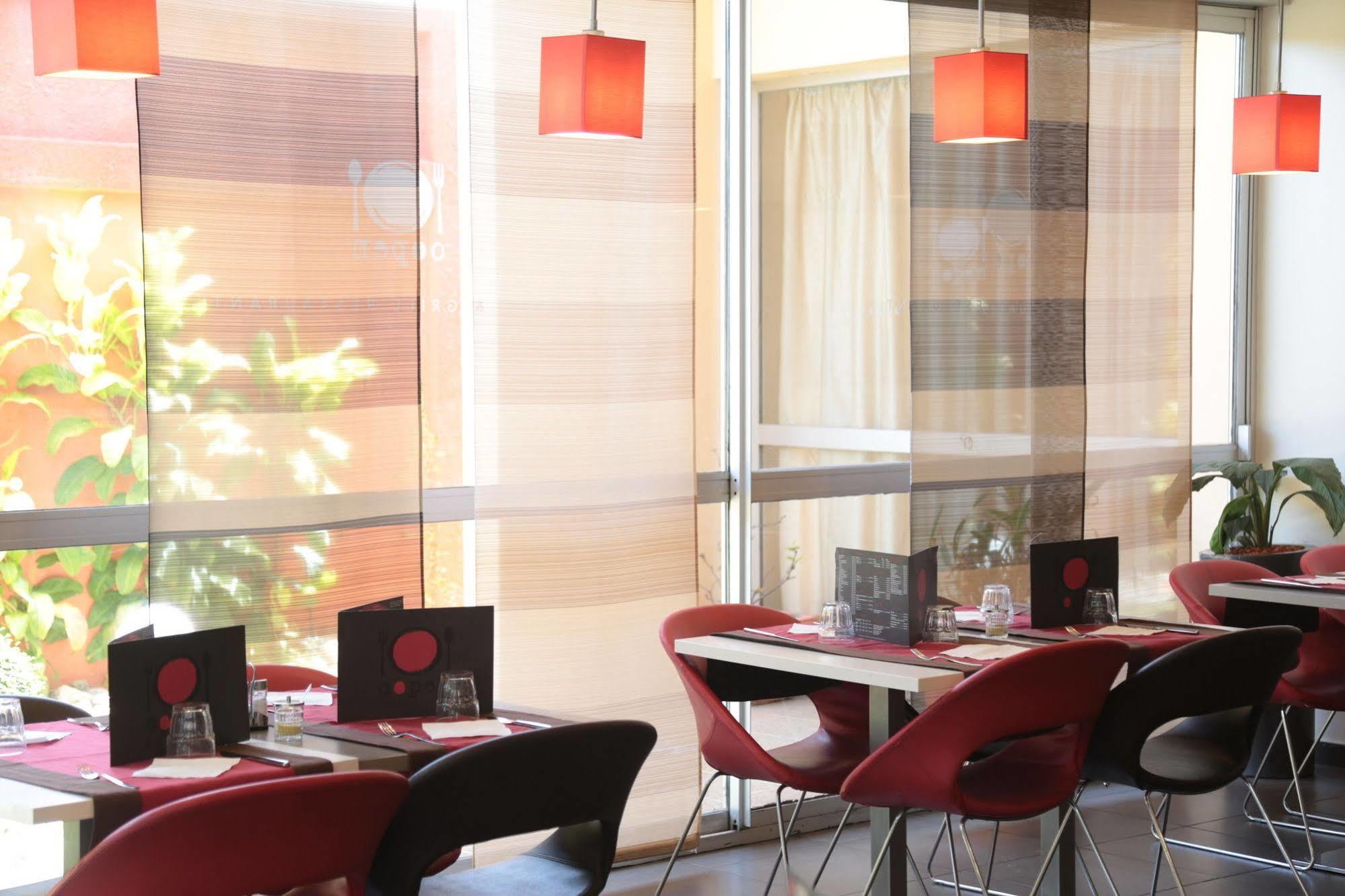 Ibis Styles Abidjan Marcory Hotel Exterior foto